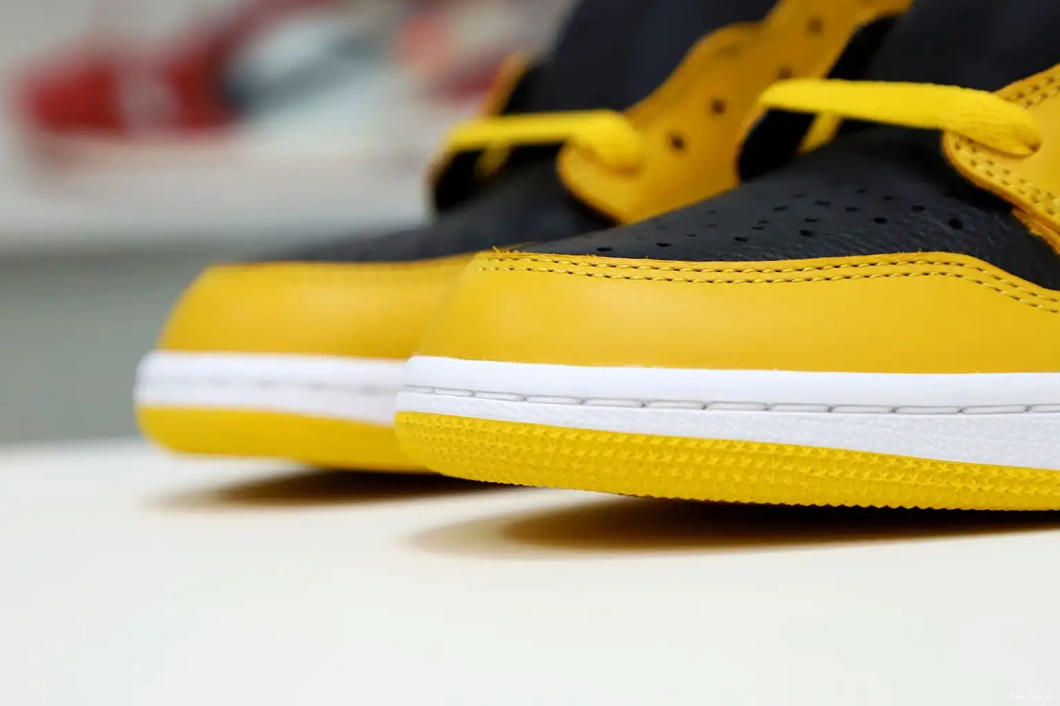 AIR 1 RETRO HIGH Kimikick OG 'POLLEN' JORDAN 0531